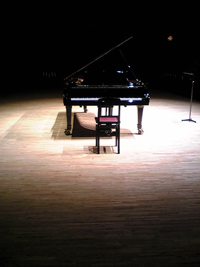 komatumari_piano.jpg