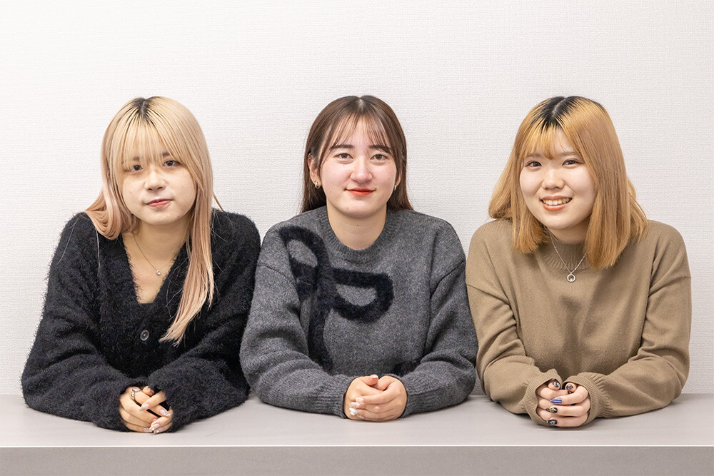 【My Story】草苅 香穂さん 堰口 羽音さん 鈴木 彩さん｜株式会社データリーフ勤務